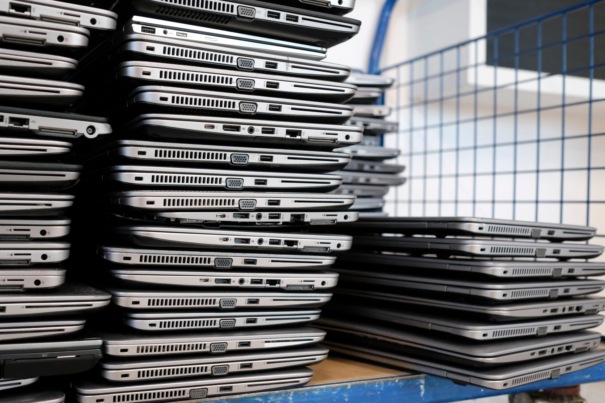 A Guide to Buying, Selling, Recycling, and Donating Laptops - TeleTraders